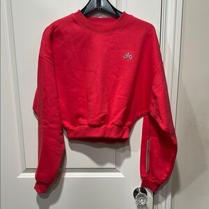ALO Yoga Women's Cropped Accolade Crewneck Candy Red